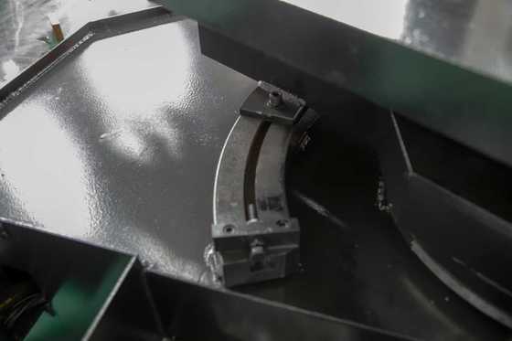 GZ4232 CNC Horizontal Metal Band Saw Hydraulic Feeding Linear Encoder Positioning